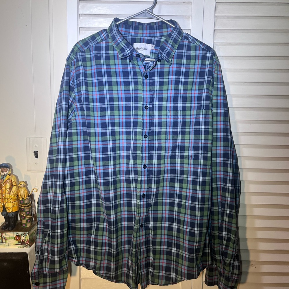 Mens XL Goodfellow and Company button down good condition